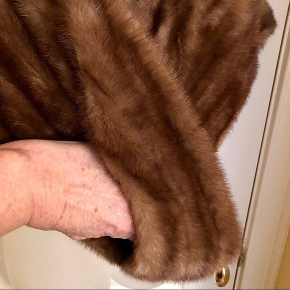 Genuine Mink Stole Pockets Shrug Newly Updated Socialite Chic Luxury Glam - Picture 10 of 15